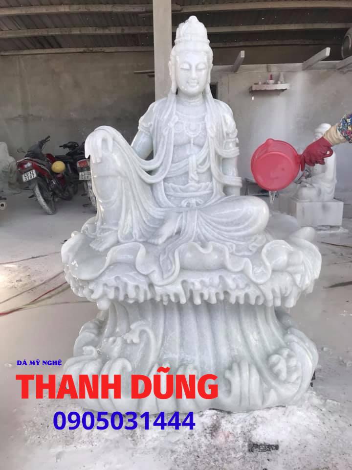 Tượng Quan Âm Tự Tại
